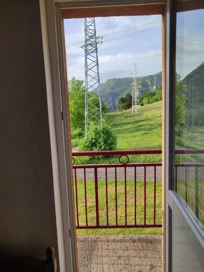 Apartment Pantovic プルジネ エクステリア 写真