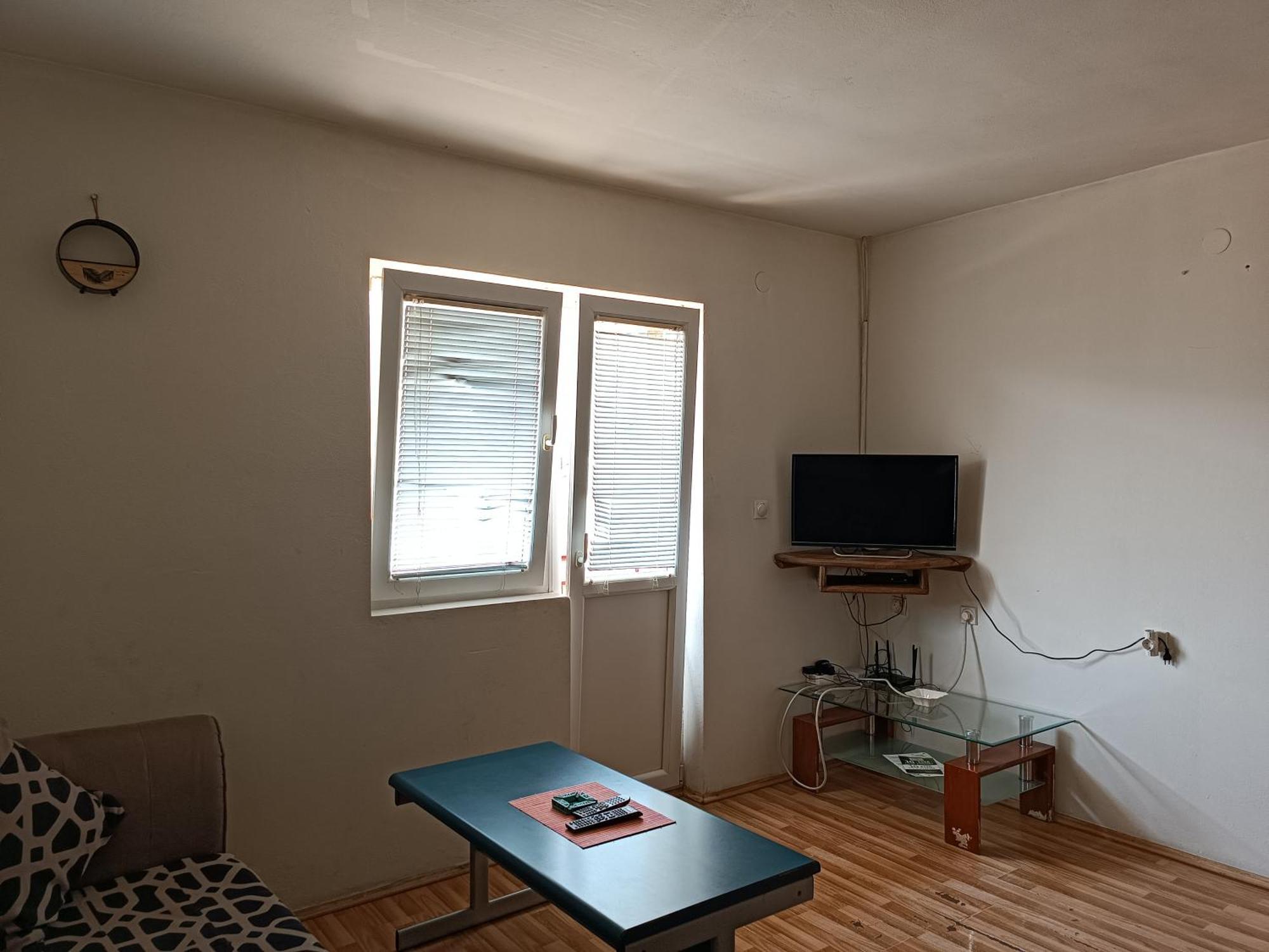 Apartment Pantovic プルジネ 部屋 写真